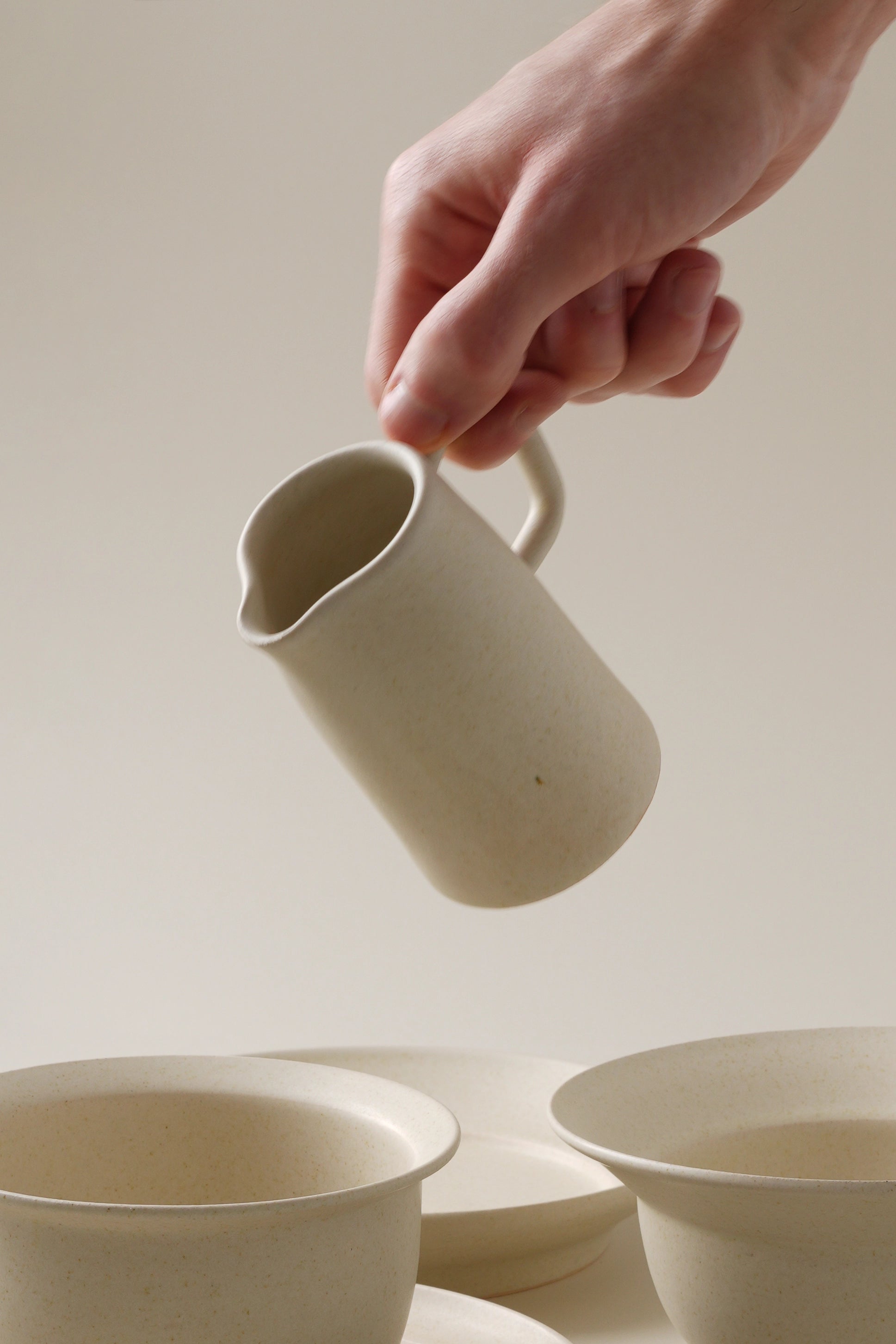 Handle Jug 180ml, Chantilly